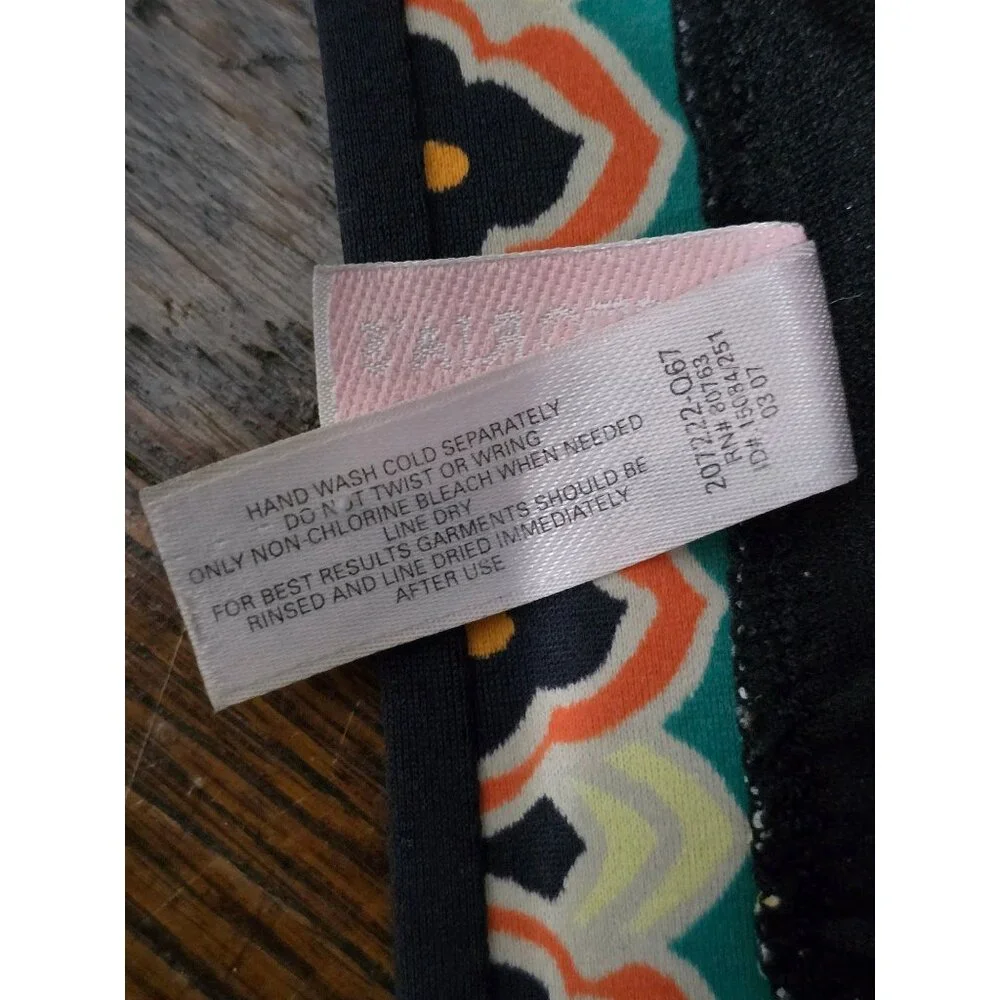 Victoria's Secret Boho Glam Eclectic Triangle Halter Bikini Top Medium - Picture 4 of 8